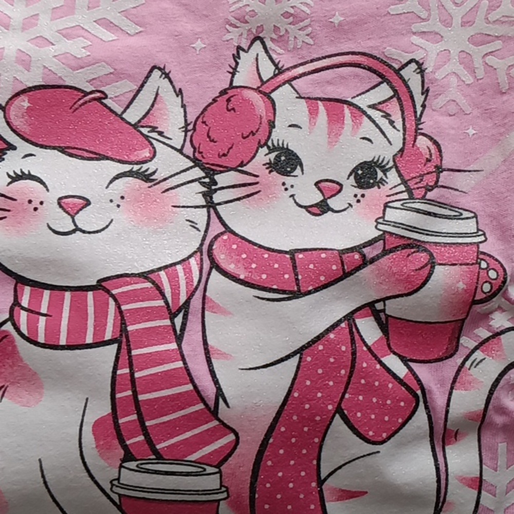 Meow hello, it's the brand new long sleeve girl shirt for you .